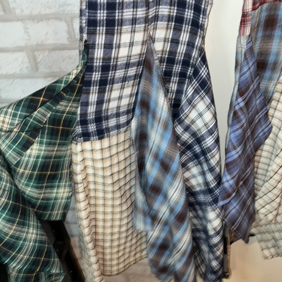 REHAB LAB RE-IMAGINED FLANNEL FLARE JEANS NWOT Host Pick 🔥 - Picture 5 of 11